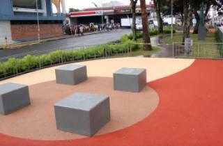 Remodelación en área pública frente a escuela Rafael Moya Murillo Remodelación en área pública frente a escuela Rafael Moya Murillo