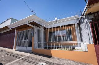 Remodelación, Mejoras y Acabados de la Casa de la Mujer de Mercedes Sur Remodelación, Mejoras y Acabados de la Casa de la Mujer de Mercedes Sur