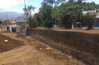 Plaza deportes Cubujuquí Construcción de muro