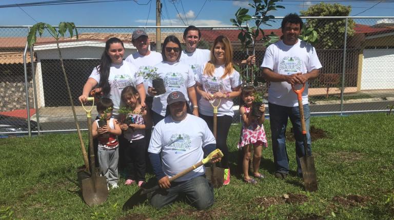 Heredianos podrán conocer más de su flora por medio de códigos QR Heredianos podrán conocer más de su flora por medio de códigos QR