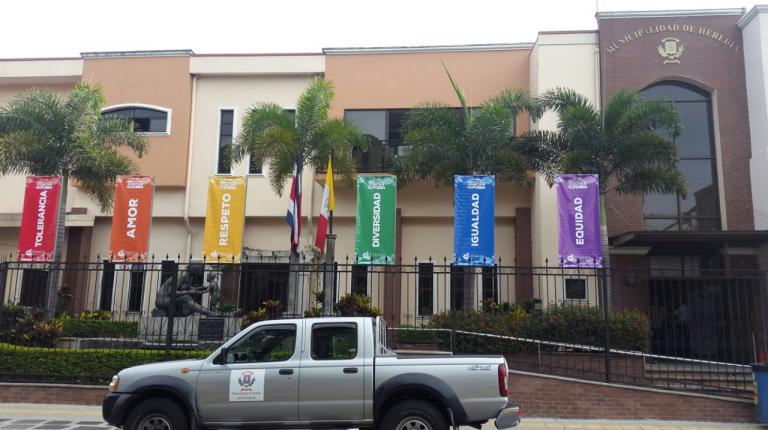 17 de mayo Día Internacional contra la Homofobia, Lesbofobia, Bifobia y Transfobia. 17 de mayo Día Internacional contra la Homofobia, Lesbofobia, Bifobia y Transfobia.