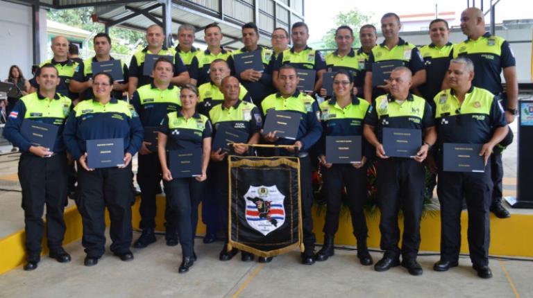 Oficiales Municipales de Tránsito Oficiales Municipales de Tránsito