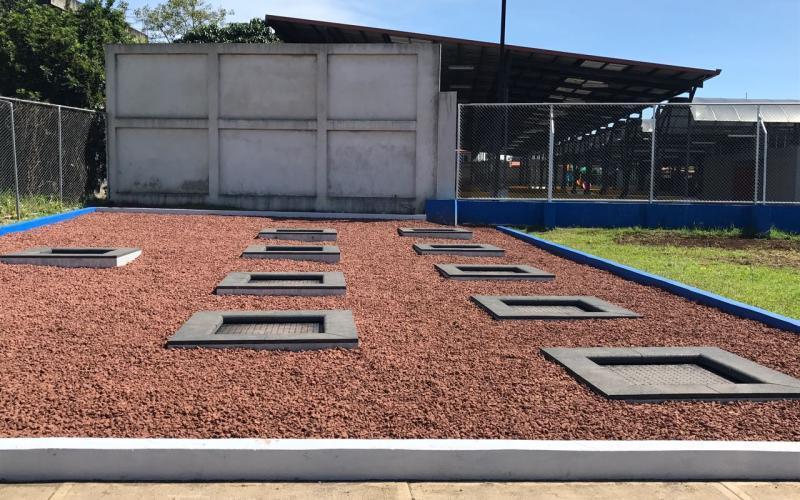 Trampolines y barras para calistenia