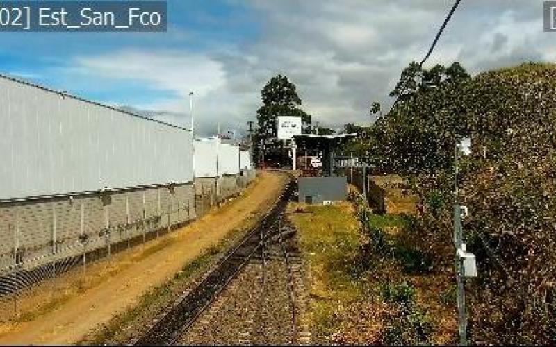 Estación Ferroviaria de San Francisco forma parte del programa de monitoreo de Policía Municipal A partir del pasado 20 de marzo la Estación Ferroviaria en San Francisco de Heredia tiene en sus manos una herramienta más para mejorar la seguridad de la persona usuaria, se trata de un sistema de cinco cámaras de vigilancia bajo el monitoreo de la Policía Municipal.