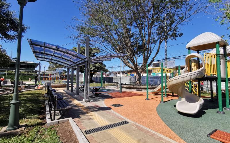 Finaliza remodelación del parque La Aurora Finaliza remodelación del parque La Aurora