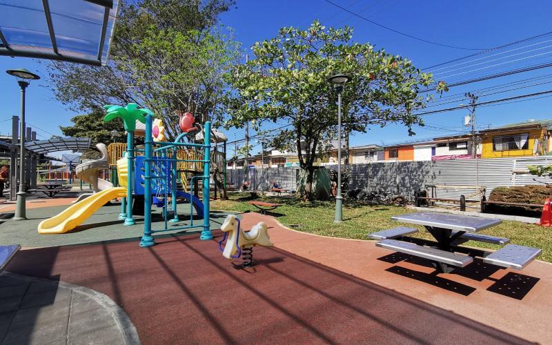 Finaliza remodelación del parque La Aurora Finaliza remodelación del parque La Aurora