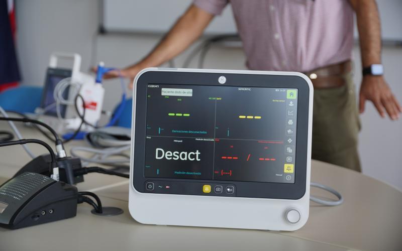 Donación de oxímetros de pulso y monitores de signos vitales Donación de oxímetros de pulso y monitores de signos vitales