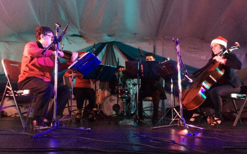 Actividad Iluminación Árbol de Navidad del Hospital San Vicente de Paúl Actividad cultural