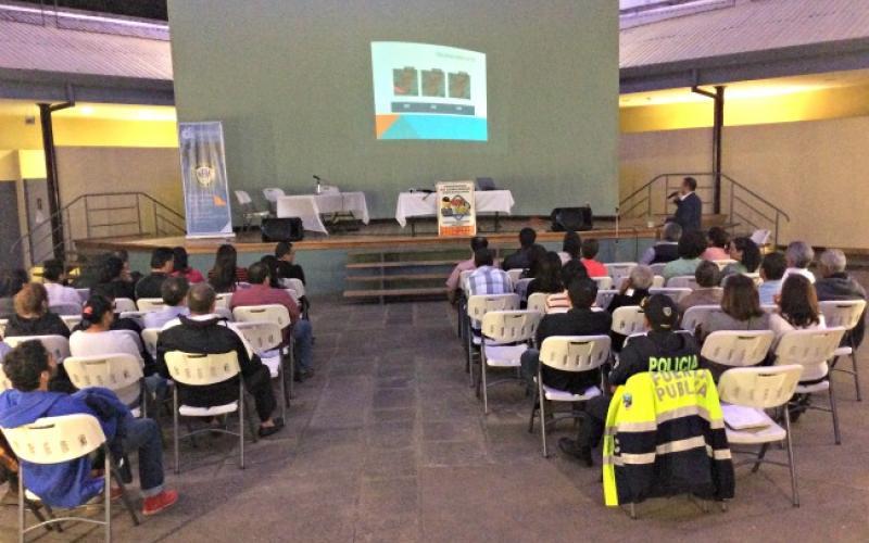 Reunión con comunidades, tema seguridad Reunión con comunidades, tema seguridad