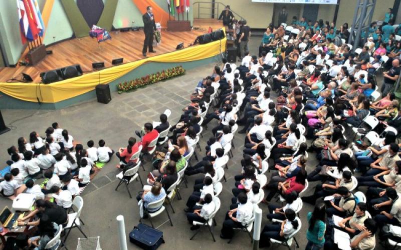 Día Mundial de la Poesía Día Mundial de la Poesía