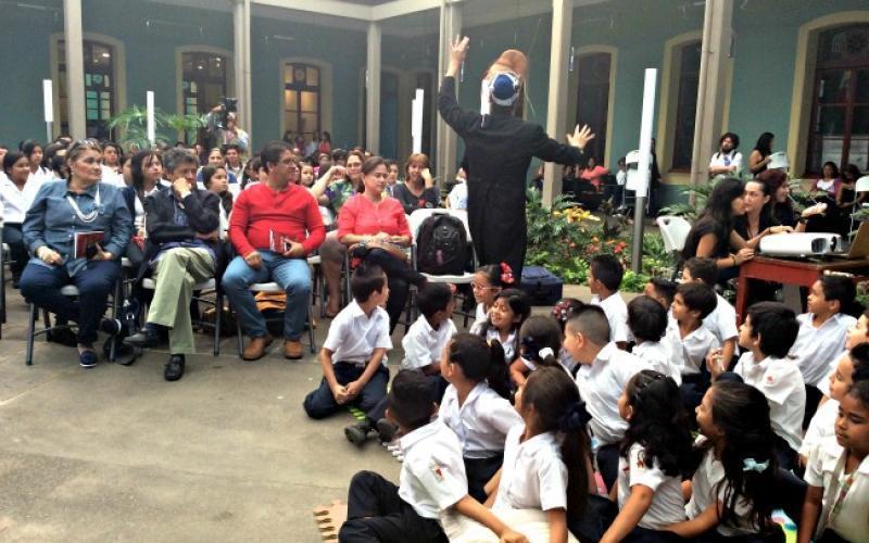 Día Mundial de la Poesía Día Mundial de la Poesía