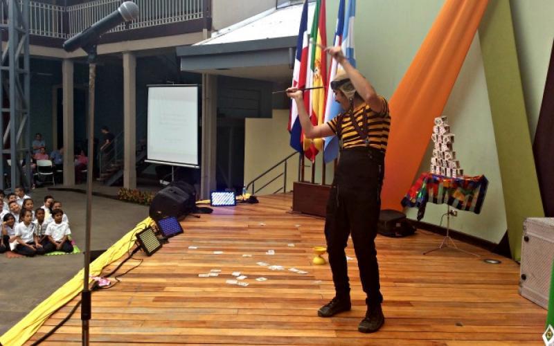 Día Mundial de la Poesía Día Mundial de la Poesía