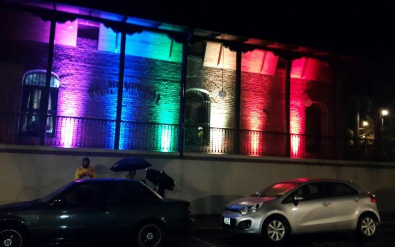 17 de mayo Día Internacional contra la Homofobia, Lesbofobia, Bifobia  y Transfobia. 