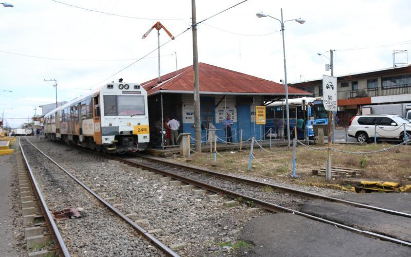 Firma de convenio con Incofer La Municipalidad de Heredia invertirá la suma de ¢ 350 millones en todos los trabajos necesarios para que los ciudadanos heredianos puedan contar con una estación de trenes que cumpla con los estándares de seguridad y comodidad necesarios.