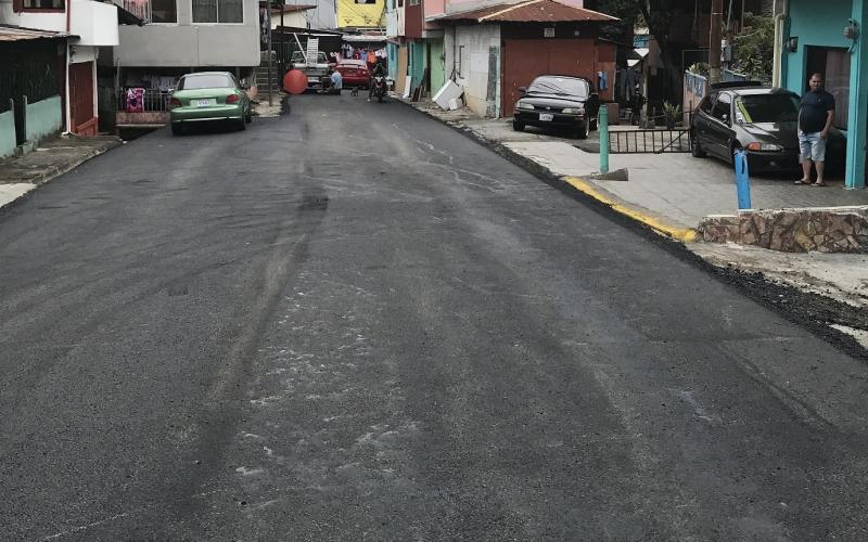 Durante el Primer Semestre 2017, el Gobierno Local a través de la Unidad Técnica de Gestión Vial realizó una inversión de ¢600 millones en obras de asfaltado total carreteras en diferentes comunidades del Cantón.