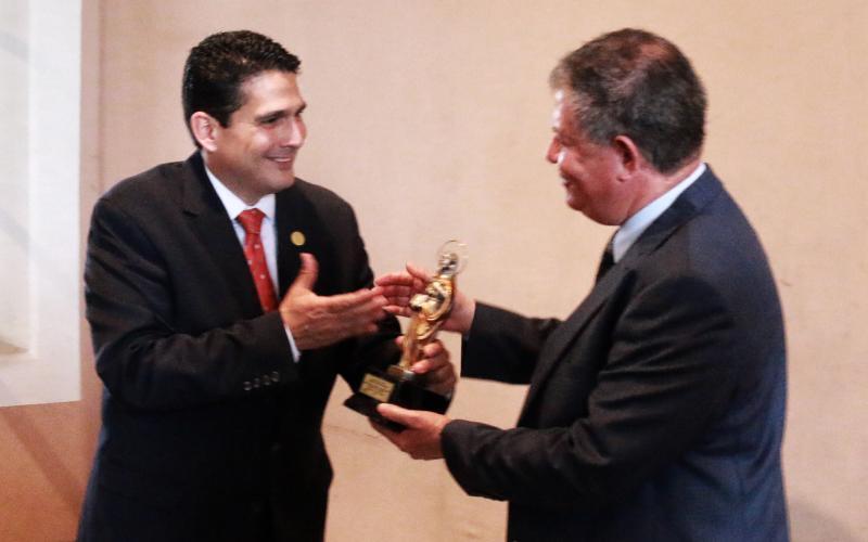 Convenio de hermanamiento - Santa Tecla