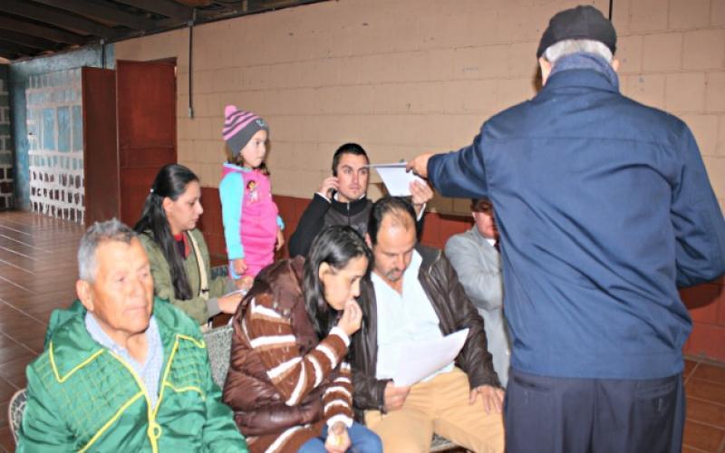 Firma de escrituras del proyecto Renacer Firma de escrituras del proyecto Renacer