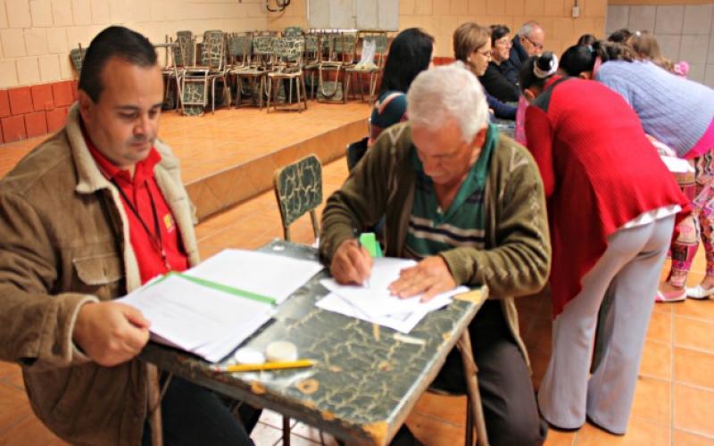 Firma de escrituras del proyecto Renacer Firma de escrituras del proyecto Renacer