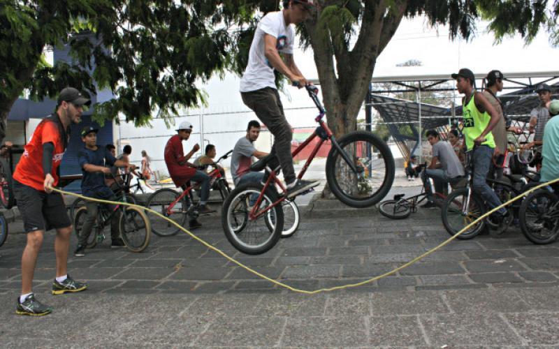 Domingos Heredianos por Media Calle Domingos Heredianos por Media Calle