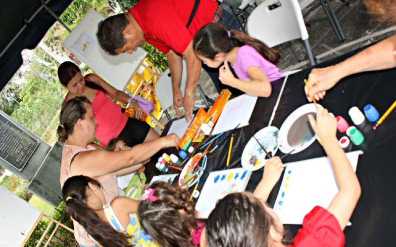 Domingos Heredianos por Media Calle Domingos Heredianos por Media Calle