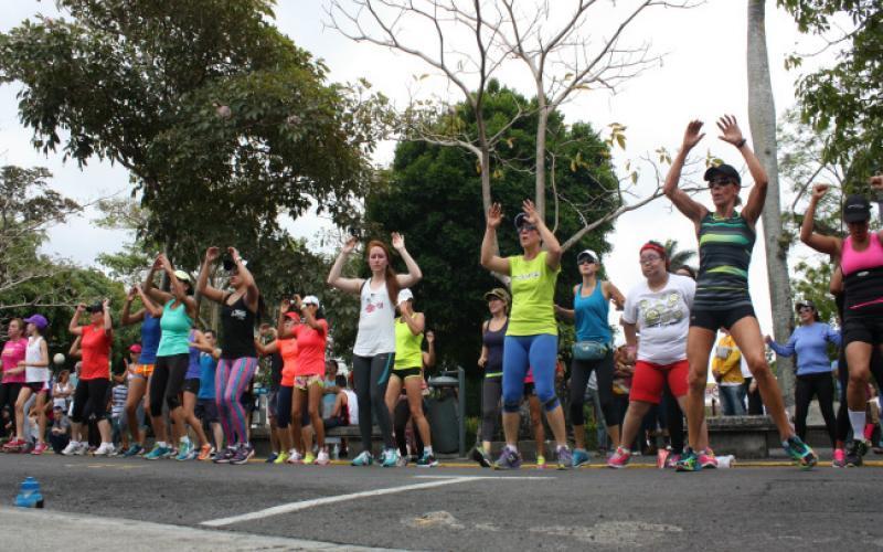 Domingos Heredianos por Media Calle Domingos Heredianos por Media Calle