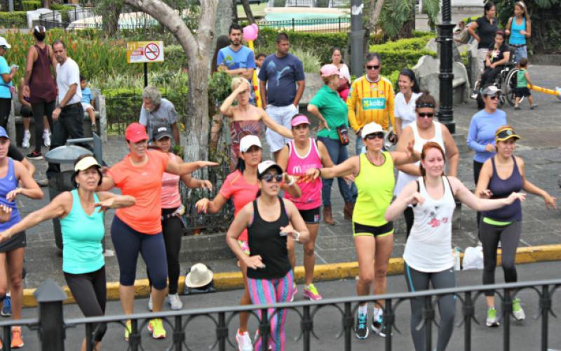 Domingos Heredianos por Media Calle Domingos Heredianos por Media Calle