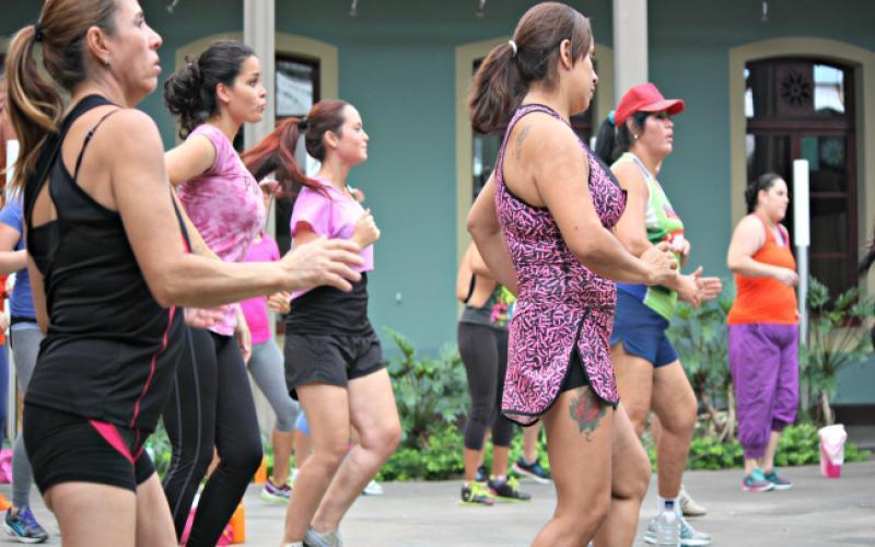 Domingos Heredianos por Media Calle