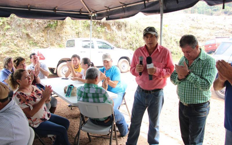 El Gobierno Local realizó la construcción total de un puente en la comunidad de San Rafael de Vara Blanca, en el sector de La Legua, con una inversión de 204 millones de colones . 