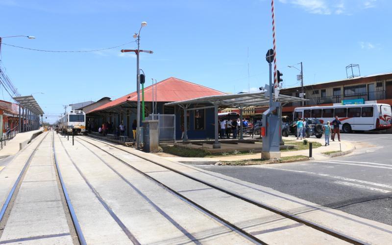 Entrega de las nuevas instalaciones de la Estación del Tren a la comunidad herediana.