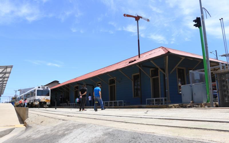 Entrega de las nuevas instalaciones de la Estación del Tren a la comunidad herediana.