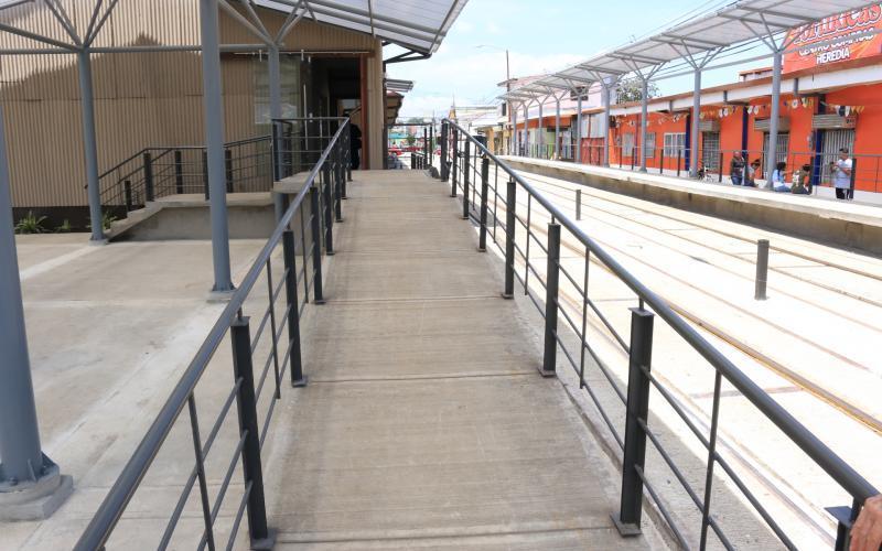 Entrega de las nuevas instalaciones de la Estación del Tren a la comunidad herediana.