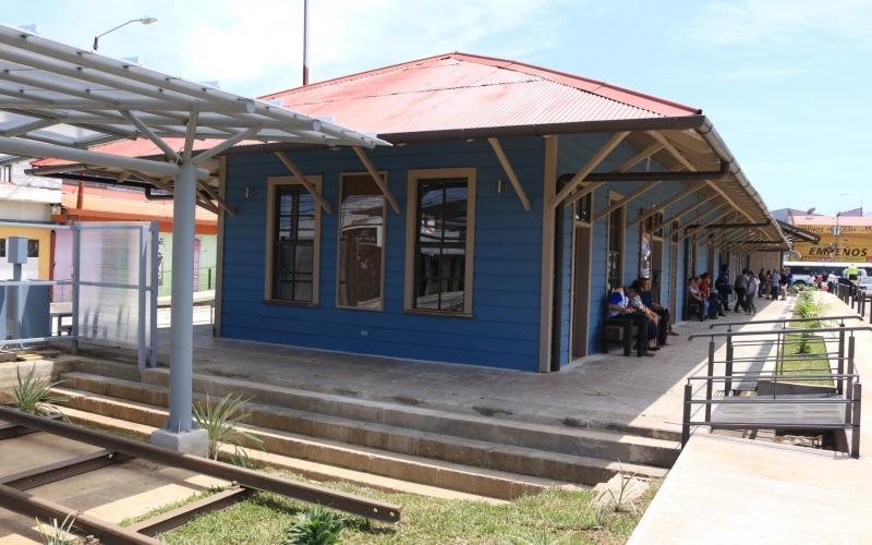 Entrega de las nuevas instalaciones de la Estación del Tren a la comunidad herediana.