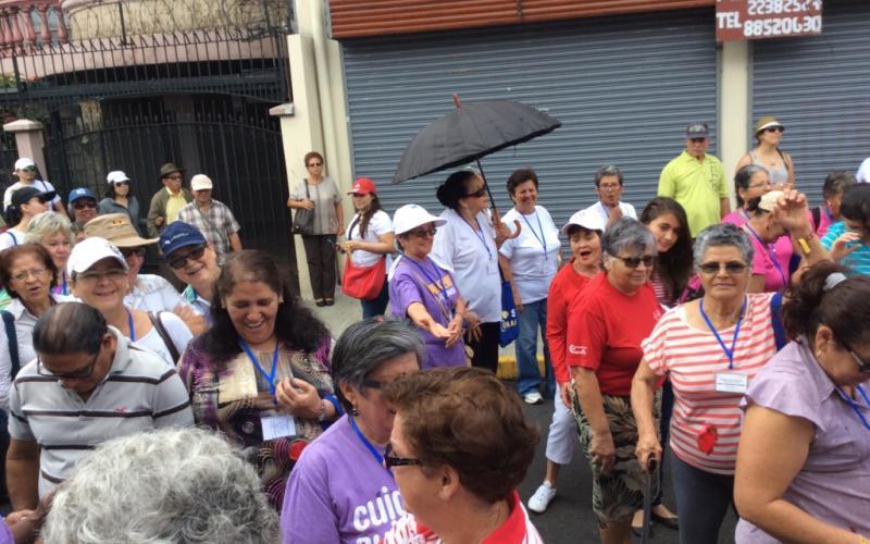 Caminata Personas Adultas Mayores