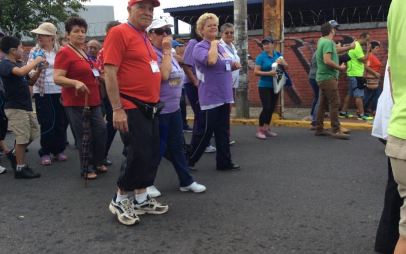Caminata Personas Adultas Mayores