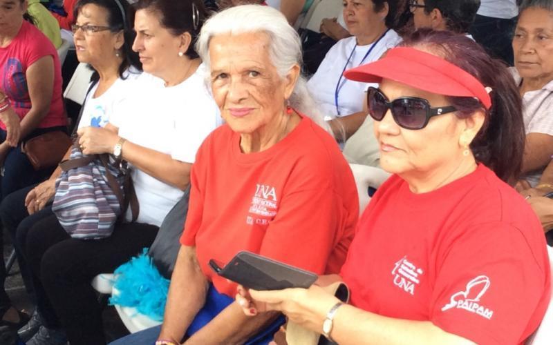 Caminata Personas Adultas Mayores