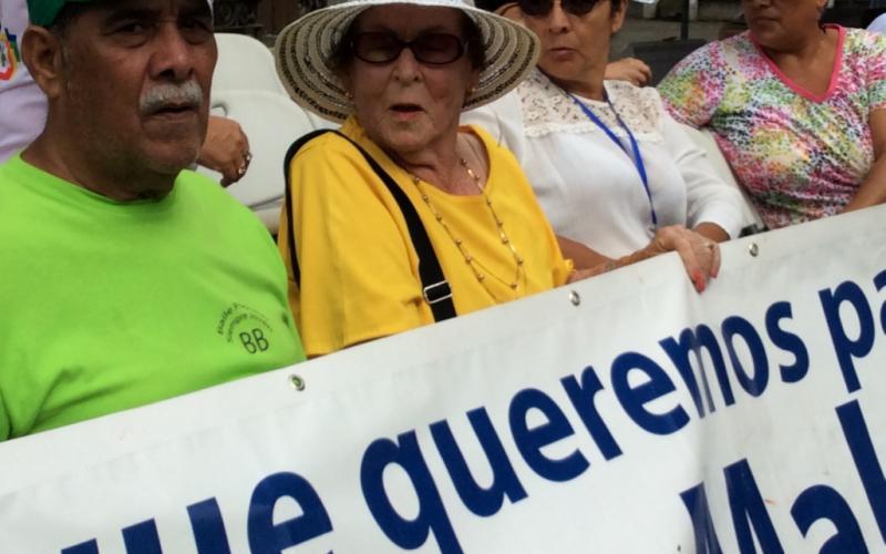 Caminata Personas Adultas Mayores