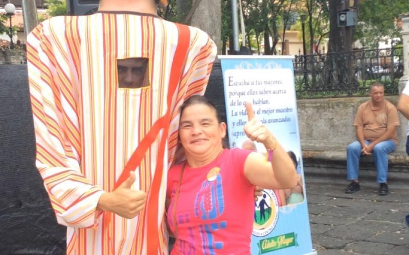 Caminata Personas Adultas Mayores