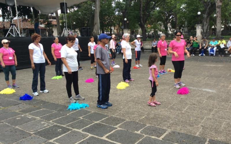 Caminata Personas Adultas Mayores