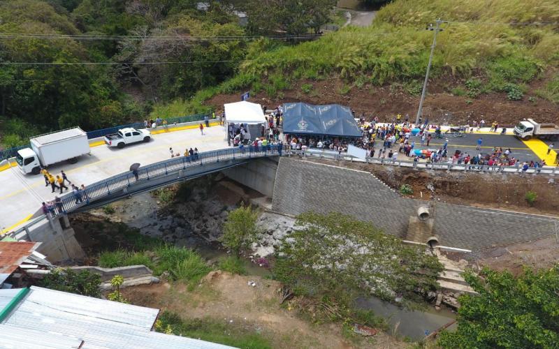 Puente Héroes Heredianos 