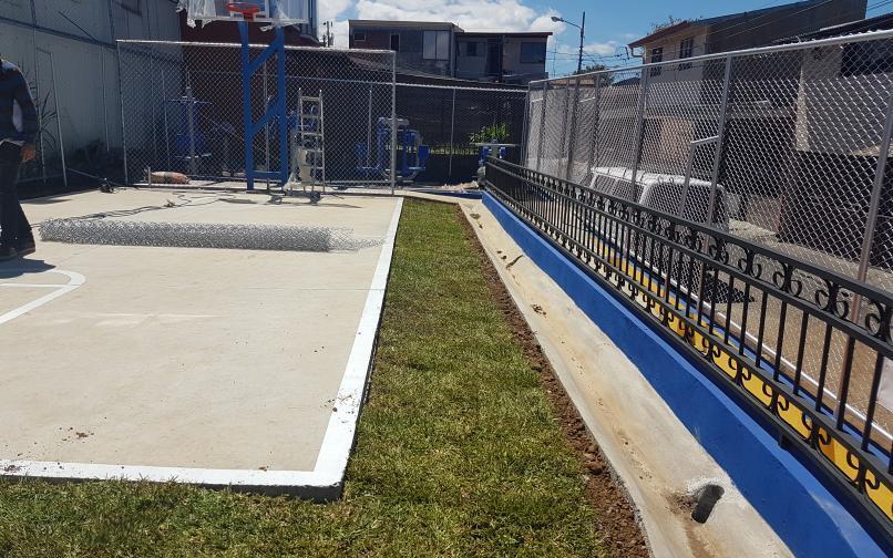 Remodelación de área pública Urbanización La Renaciente Remodelación de área pública Urbanización La Renaciente