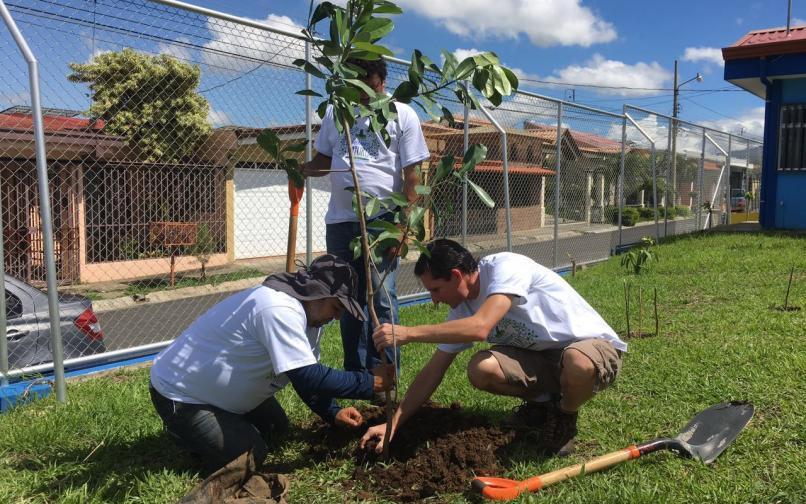 Comunidad herediana podrá conocer más de su flora por medio de códigos QR