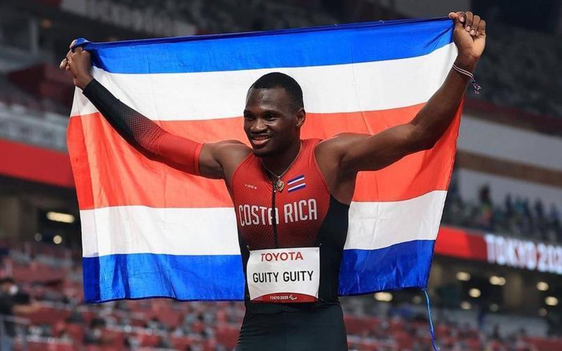 Cantones heredianos brindan homenaje a Sherman Guity Cantones heredianos brindan homenaje a Sherman Guity