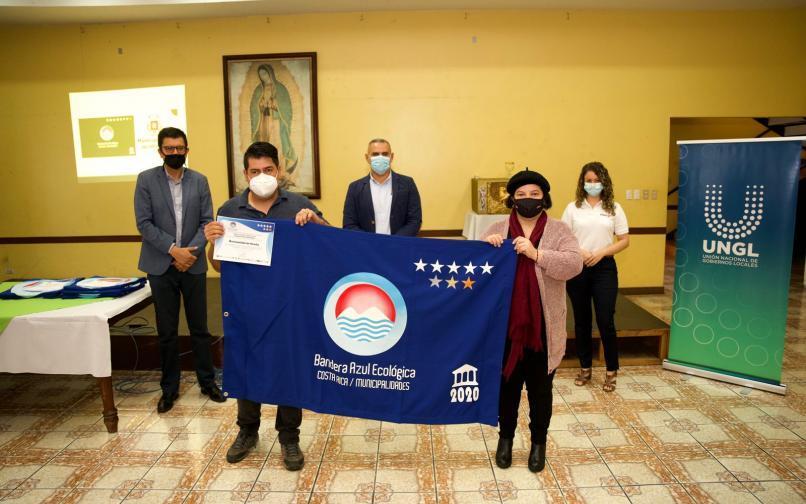 Heredia reciben galardón Bandera Azul Ecológica 