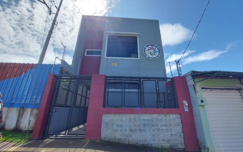 Edificio para Asociación de Desarrollo de Guararí 