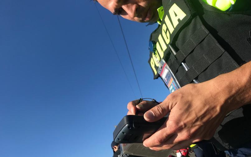 Oficiales de Tránsito Municipales usan HanHeld La Policía Municipal de Heredia es la primera del país en utilizar la plataforma tecnológica del Consejo de Seguridad Vial (COSEVI) para confeccionar multas en infracciones de tránsito.