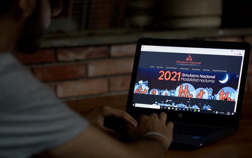 III SIMULACRO NACIONAL DE EVACUACIÓN: Modalidad Nocturna III SIMULACRO NACIONAL DE EVACUACIÓN: Modalidad Nocturna