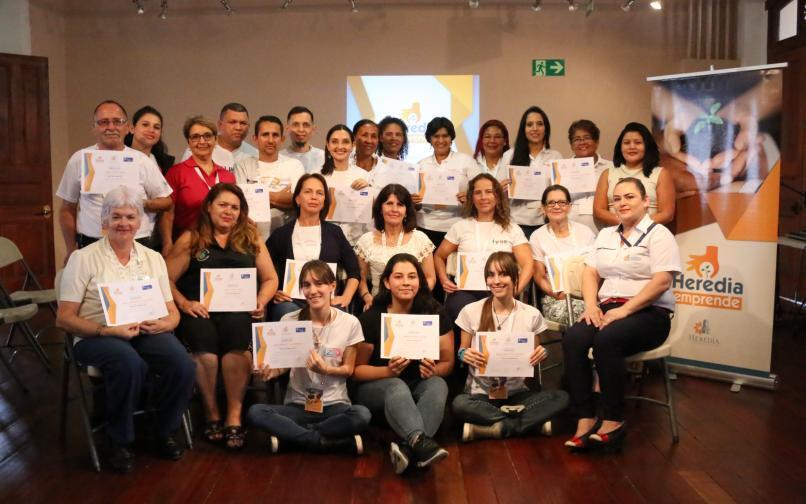 Graduación Heredia Emprende 
